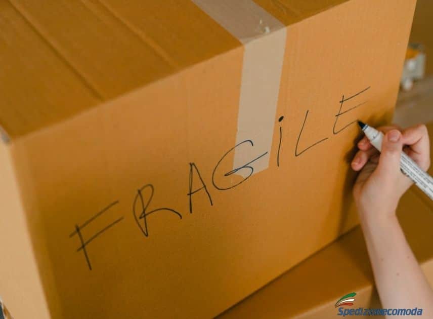 Spedizione di un pacco fragile all'estero