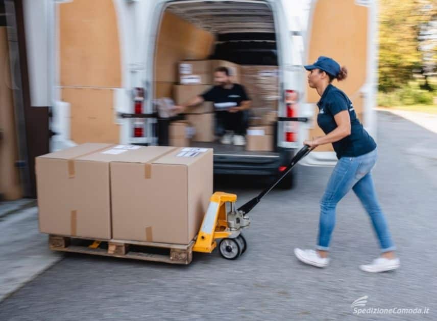 Ritiro di traslochi internazionali econmomici con SpedizioneComoda.it